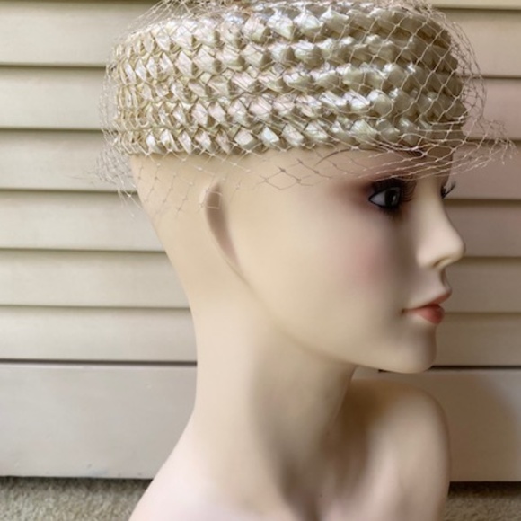 1950's Candy Straw Pillbox Hat - Picture 4 of 13